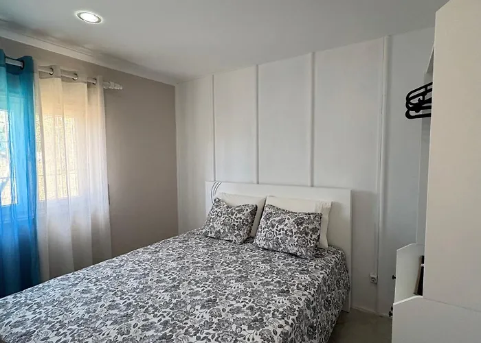 O Cantinho Do Sol بيت للعطل لورينها